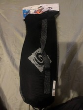 Snap Dragon Spray Skirt