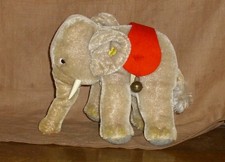 Steiff Elefant-Knopf, Fahne