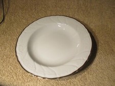 1 Tiefer Teller von Bareuther Bavaria Germany 32 mit Goldrand A2