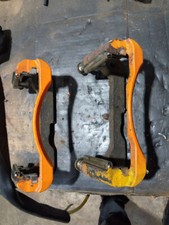 Bremssattel Halterung Halter Träger Hummer H2 Suburban Silverado Tahoe 03 - 09