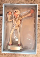 Audi AG Wackel-Elvis tanzt im