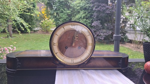 Uhr retro antik - uhr,