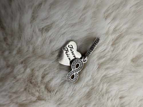 Pandora forever friends - forever,
