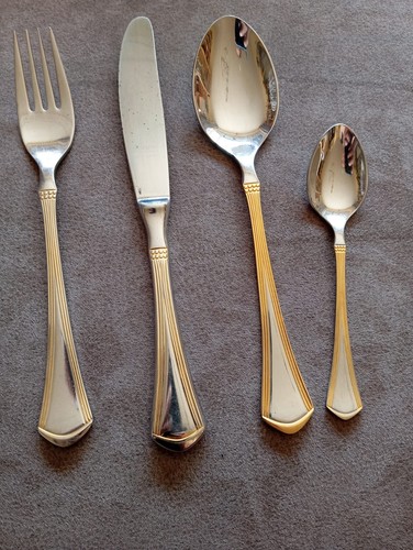 Besteck set 12 personen - **besteck,