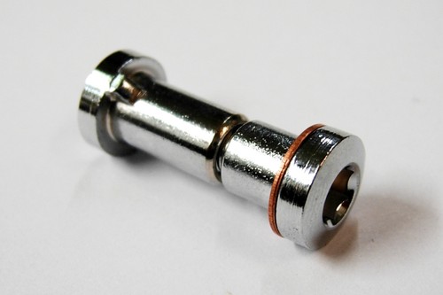 Sattelklemmschraube 22mm