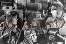 F029422 Vier Soldaten der