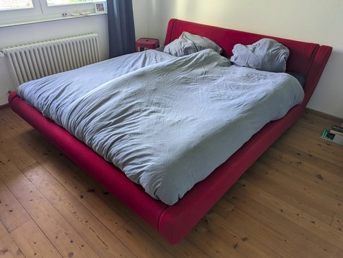 Elegantes rotes doppelbett - elegantes,