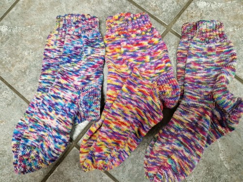 Handgestrickte socken - handgestrickte,