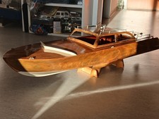 RC Boot Hawaii Yacht 450er Motor fahrfertig OHNE Regler Fernsteuerung Akku Lader