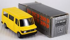 Conrad Mercedes-Benz Sprinter 210, 207D, 209D, 310D, 307D, 309D  3063/64 GELB