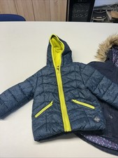 2 Anorak / Jacken Gr. 92 Mädchen