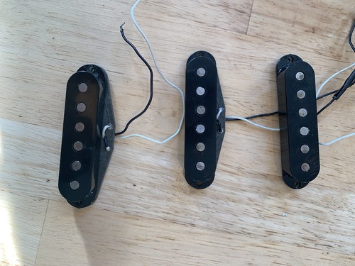 Fender stratocaster pickups - fender,