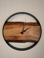 Handgefertigte  Wanduhr mit