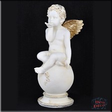 Liebesengel Engel auf Kugel