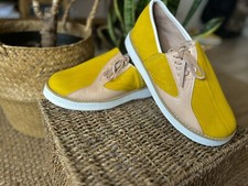 Traditionelle Schuhe aus