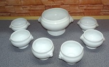 Suppenterrine mit Löwenkopfhenkel und 6 kleinen Suppenschalen