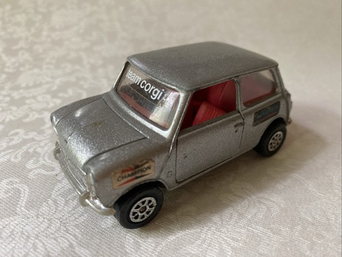 Mini cooper von corgi - mini,