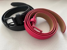 Lacoste Damengürtel - 2 Stück - himbeer und schwarz - neuwertig