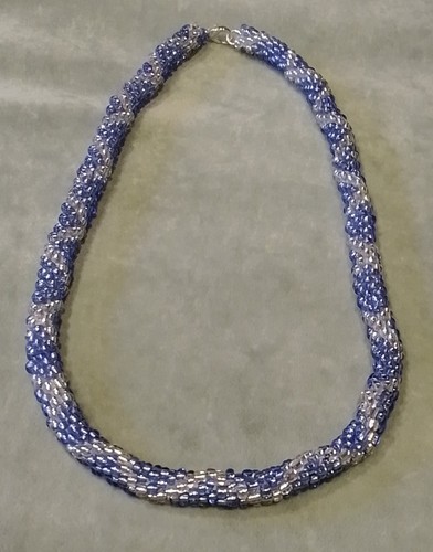 Perlenkette blau weiß - perlenkette,