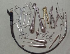 Konvolut alte Chirurgische Instrumente - OP-Besteck - 22 Teile