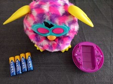 Furby Hasbro 2013 Pink Lila Gelb Funktion Licht & Sound / Keine Bewegung 