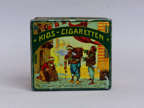 Alte blechdose kios - alte, cigaretten