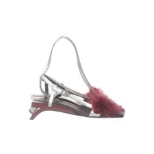 Zara Trafaluc, Sandalen