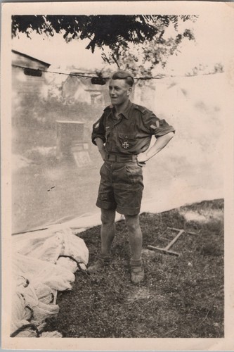 Foto wk2 soldat mit e - wk2,,