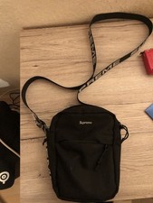Supreme Umhängetasche 