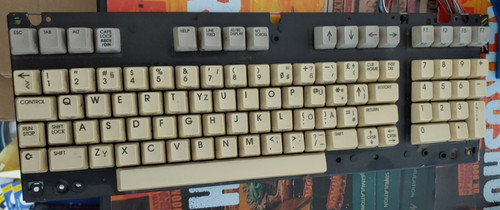 Commodore 128 tastatur - commodore,