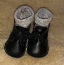 Puppenschuh Schwarz 8 x 4,5 cm, mit Socken grau
