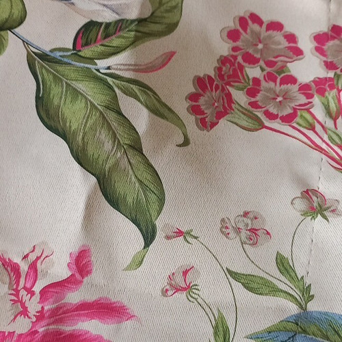 Stoff textil mit blumenmuster - stoff/textil,
