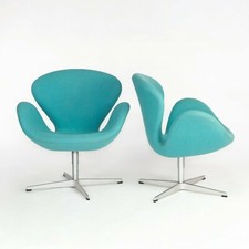 2004 Arne Jacobsen Swan Chairs