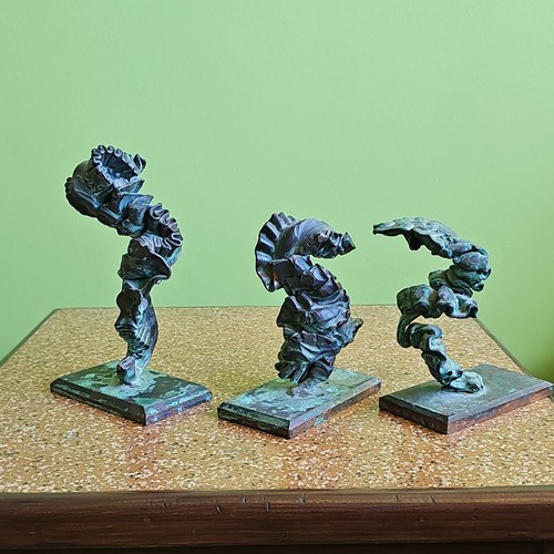 Abstrakte metallskulptur - abstrakte,