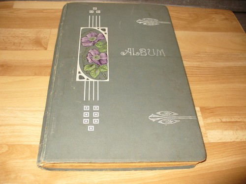 Altes album mit 208 - altes,