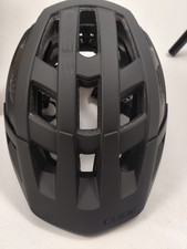 408F Cube Badger Helm Black M