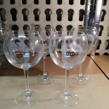 Martini 4x Glas Cocktail