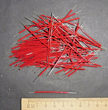 100 Stück isolierte Schalt-Drähte 0,5mm - starr - rot - 55mm - Enden abisoliert