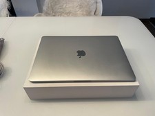 Mac Book Air 13 Zoll M1 (2020) 256 gb silber