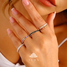 14K Gold Baguette Halb