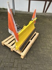 Schneepflug Schneeschild Räumschild für Traktor Kat Kommunaldreieck Matev