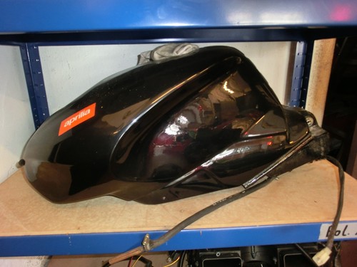Aprilia rsv 1000 tank aus - aprilia,