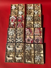 12 Stück Holz Deko Anhänger Weihnachten / Advent / Nikolaus / Tannenbaum