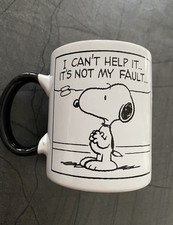 Peanuts Snoopy Tasse zweifarbig Schwarz / Weiß Neu