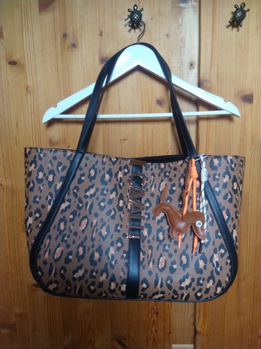 Roberto cavalli class - roberto,