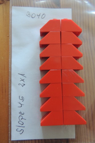 Lego 3040 slope - 16, x