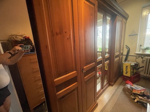 Schrank