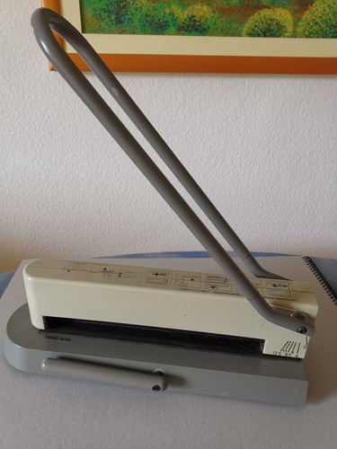 spiral-Bindemaschine