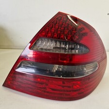 E75*Mercedes-Benz W211 Rückleuchte Rechts Led  A2118200664 Rearlamp
