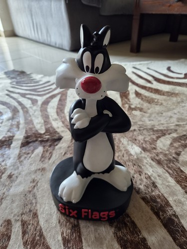 Looney tunes sylvester - looney,